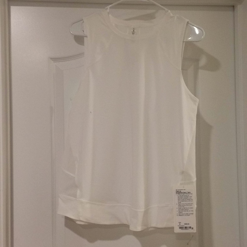 LULULEMON Women’s Path to Enlightenment Tank